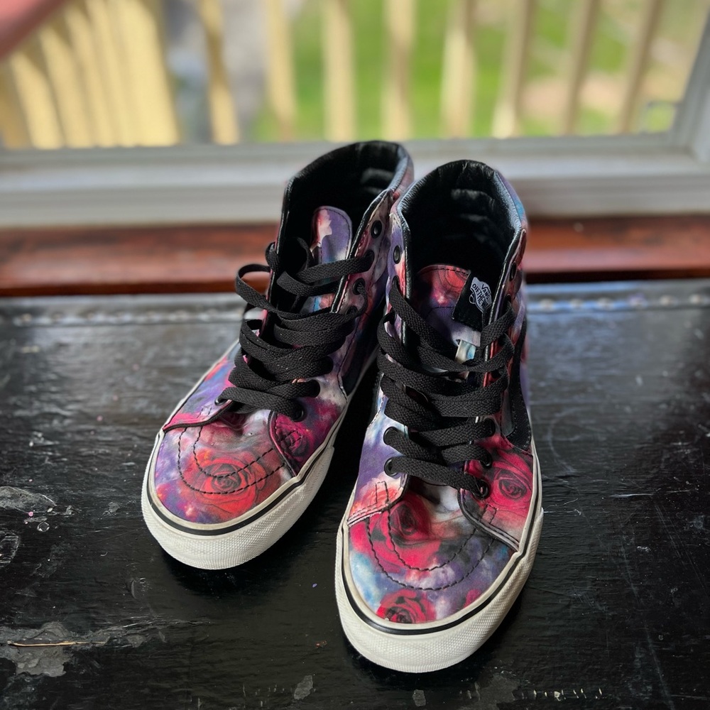 Galaxy/Rose Vans